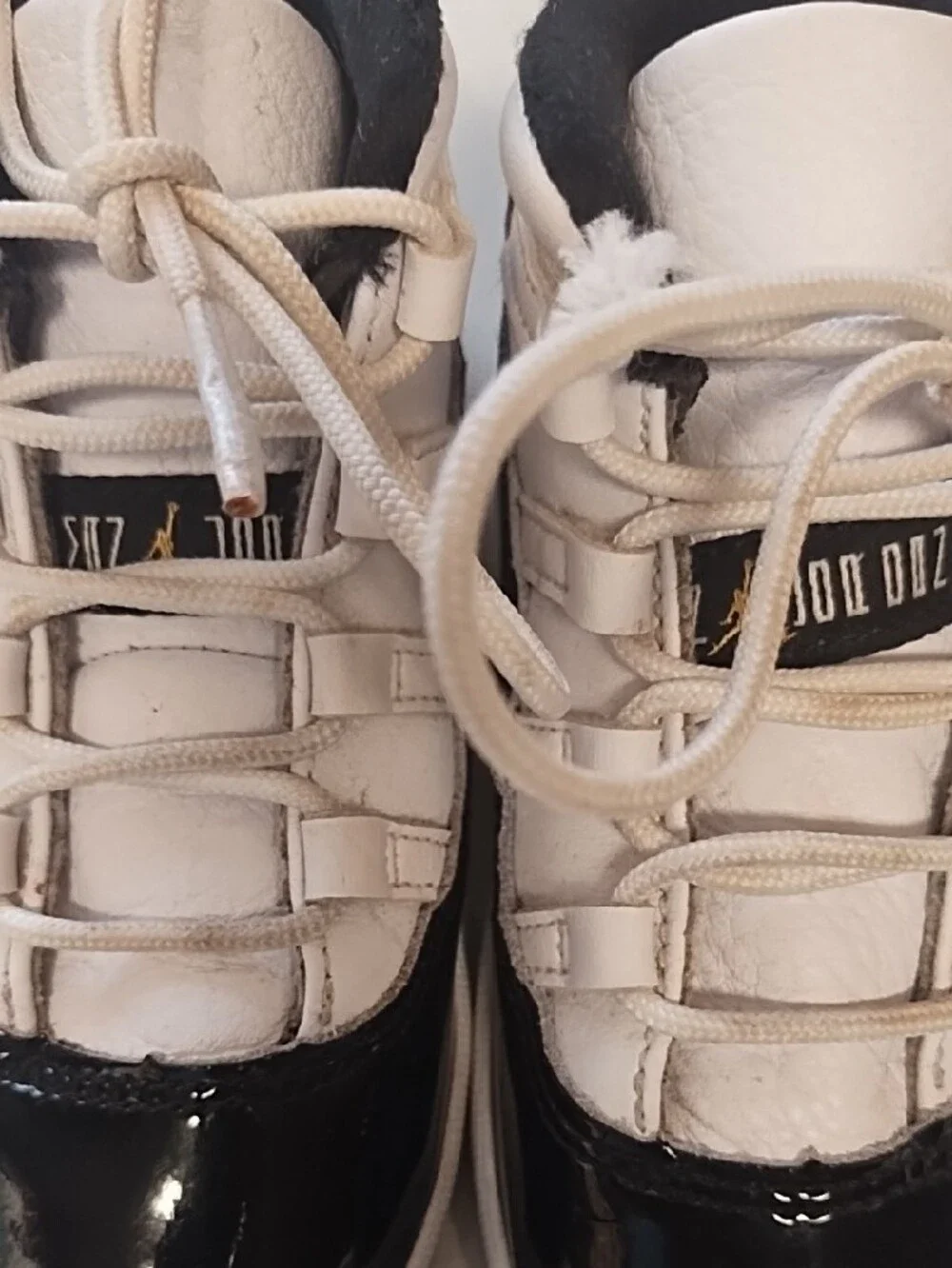 Jordan 11 Retro Gratitude| 8C | Black, White, Metallic Gold